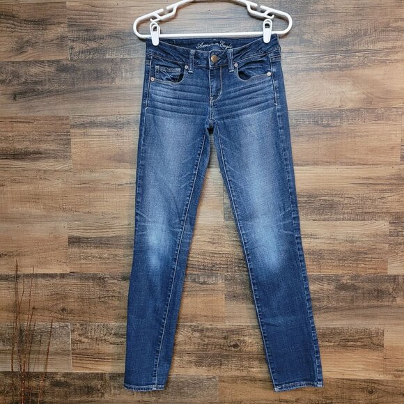 American Eagle Jeans 2 R Low Rise Skinny Medium Dark Wash Stretch Denim - Picture 1 of 11